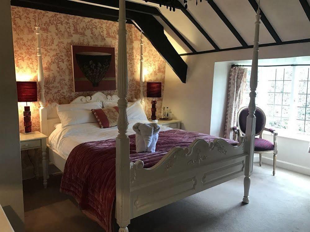 The Nobody Inn Christow Extérieur photo